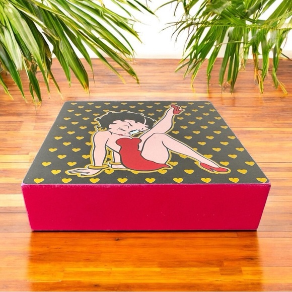 NEW Betty Boop Wall Art by Spoontiques - Gold Hearts & Red Dress - With Box! - Picture 6 of 11